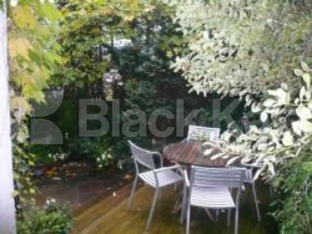 			AMAZING!!!, 2 Bedroom, 1 bath, 1 reception Flat			 Tile Kiln Lane, HIGHGATE N6